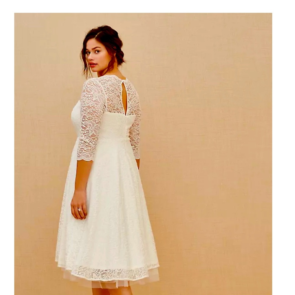 White lace dress